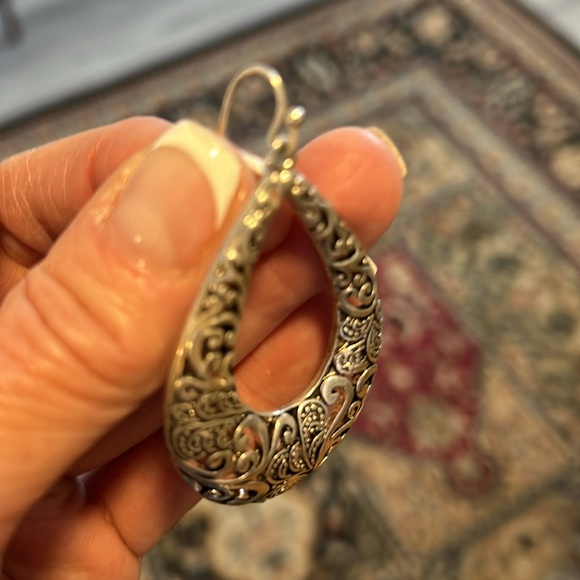 Silver earrings - Picture 2 of 3